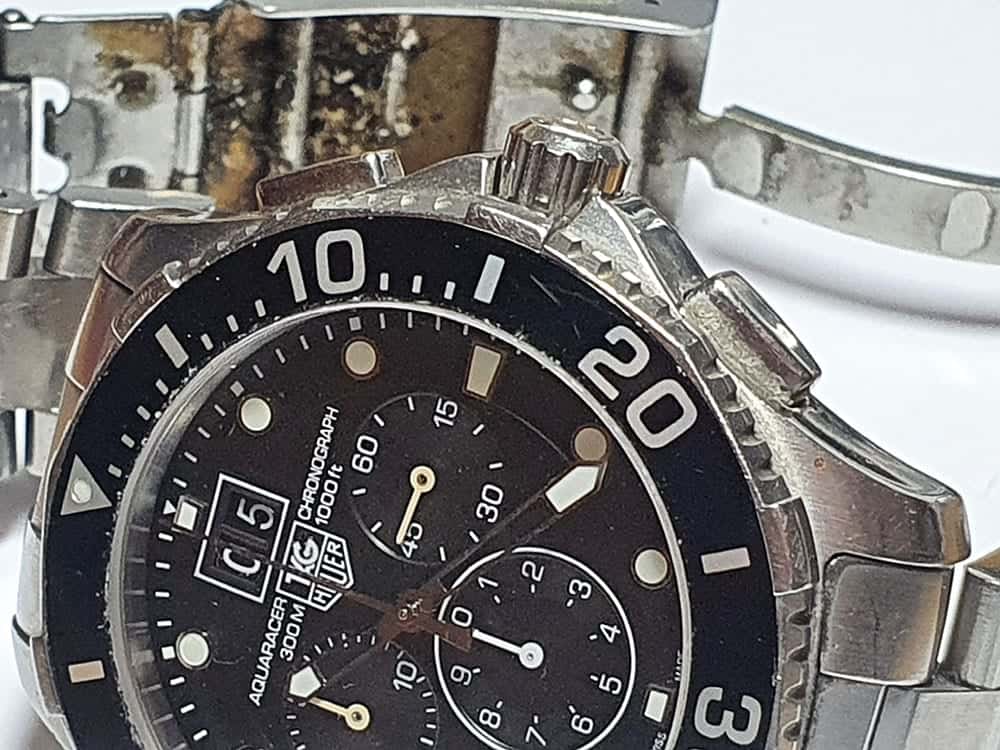 Before ultrasonic watch cleaning